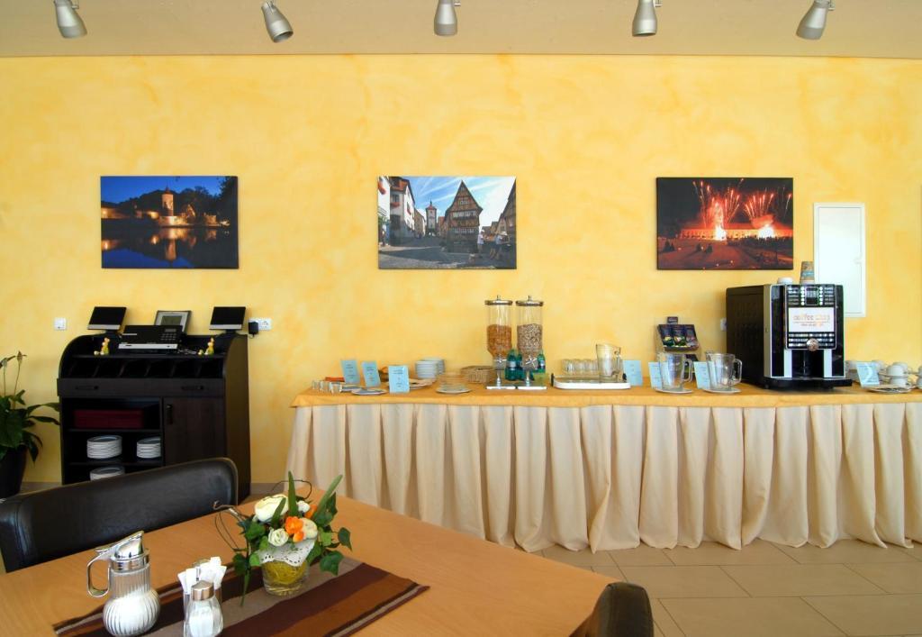 Hotel Frankenhoehe Aurach Luaran gambar